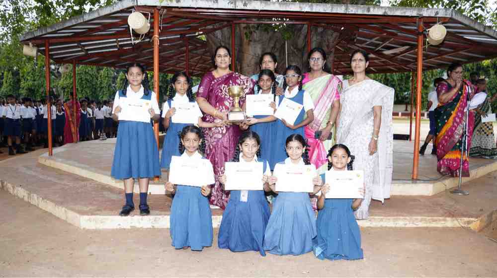 Rangoli competitian first prize