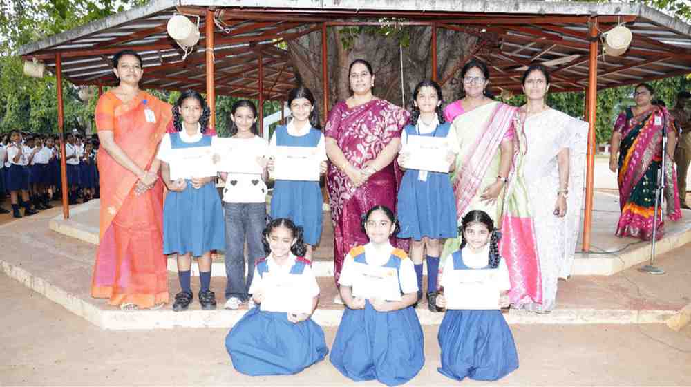 Rangoli competitian third prize team
